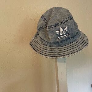Adidas Bucket Hat